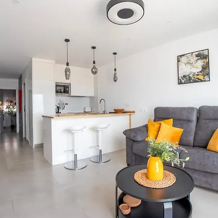 Διαμέρισμα Exceptional 1bd With Sea View In Aloha Garden